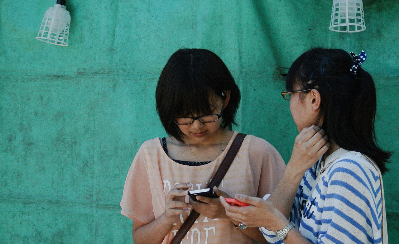Women with iPhone